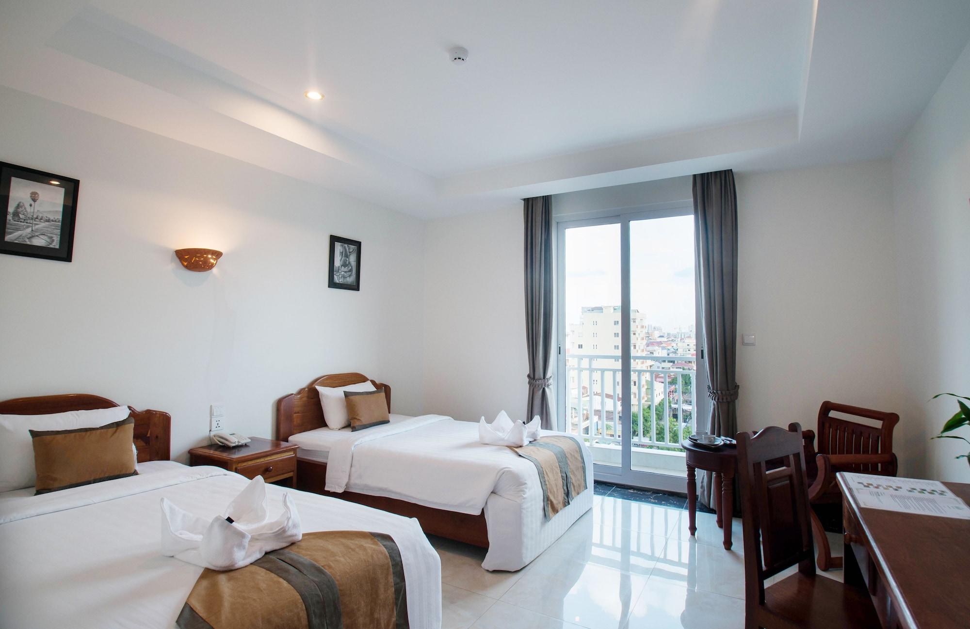 Relax Hotel Phnom Penh Exterior foto