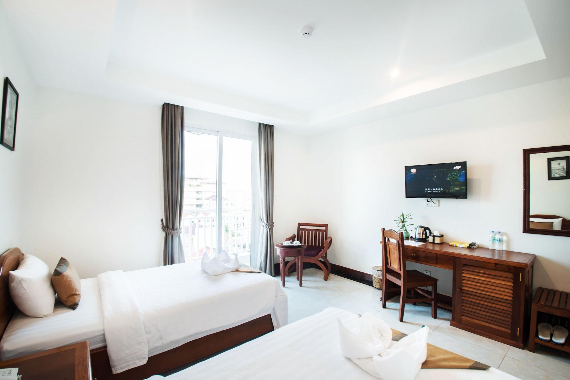 Relax Hotel Phnom Penh Exterior foto