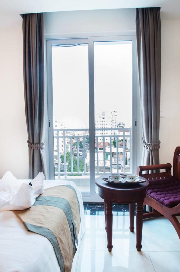 Relax Hotel Phnom Penh Exterior foto