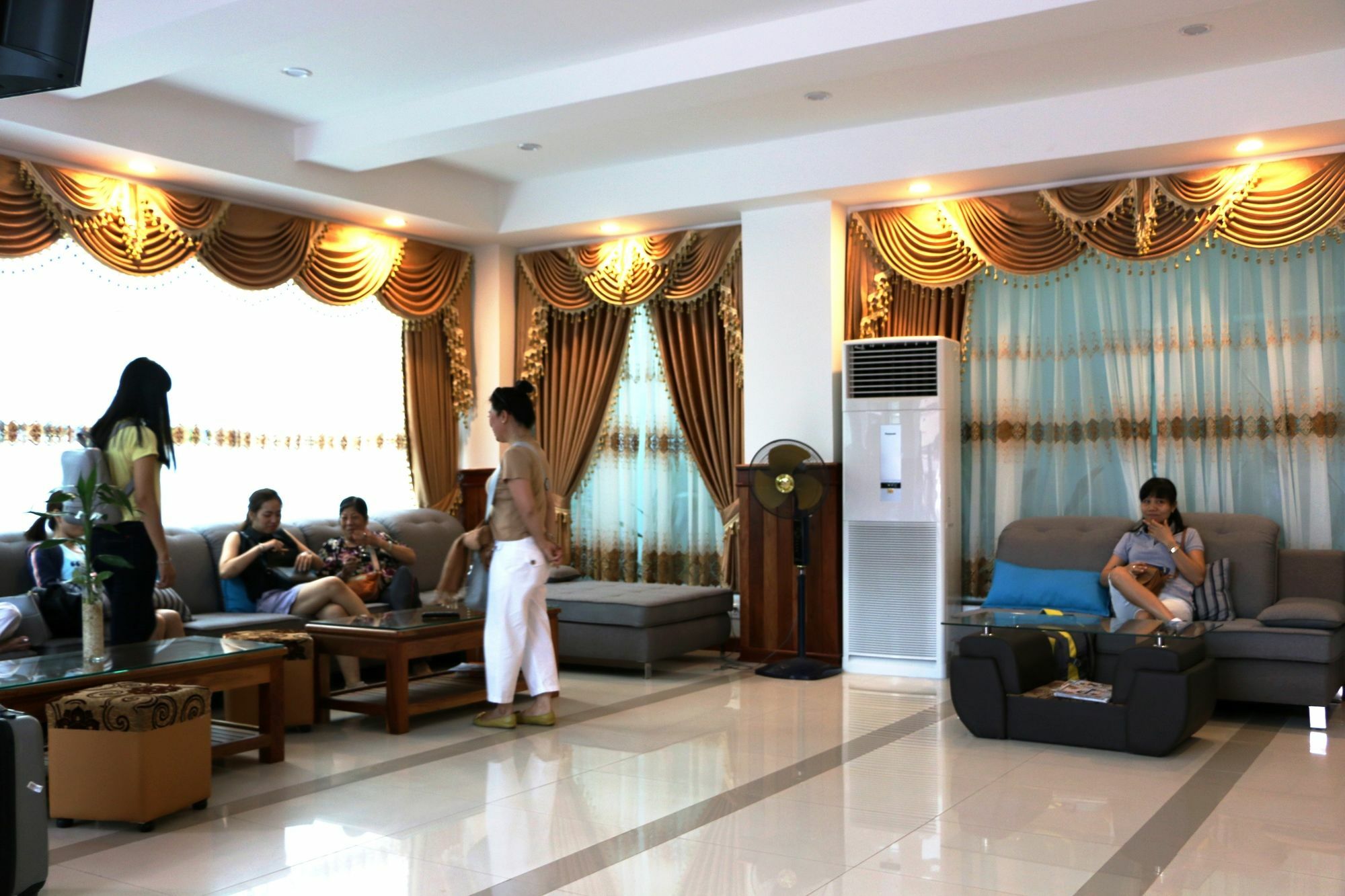 Relax Hotel Phnom Penh Exterior foto