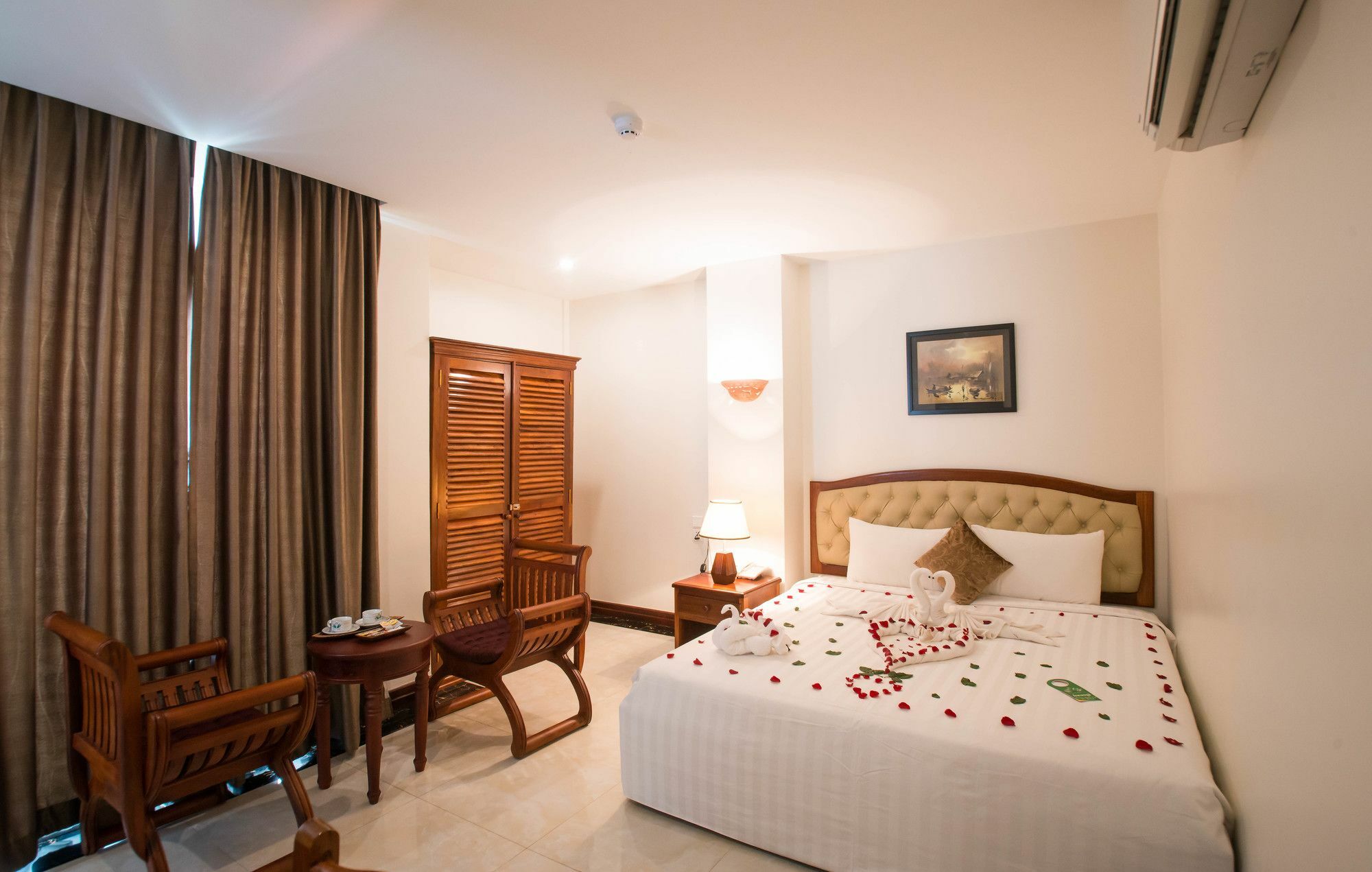 Relax Hotel Phnom Penh Exterior foto